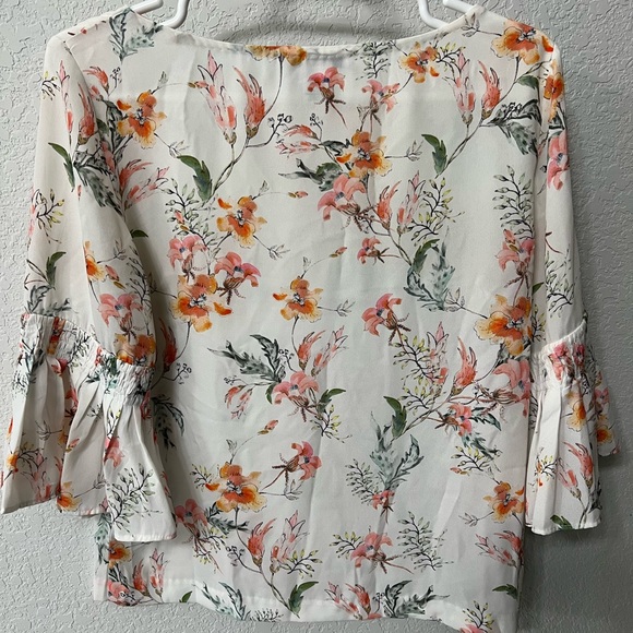 Delicate flutter sleeve blouse by Tabitha Webb, a leading UK women's designer - Picture 3 of 7